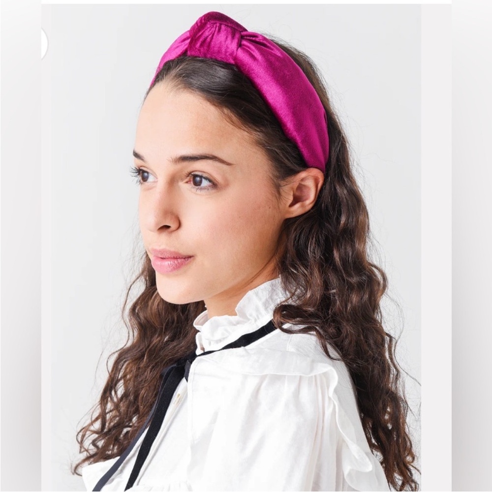LELE SADOUGHI Prickly Pear Velvet Knotted Headband